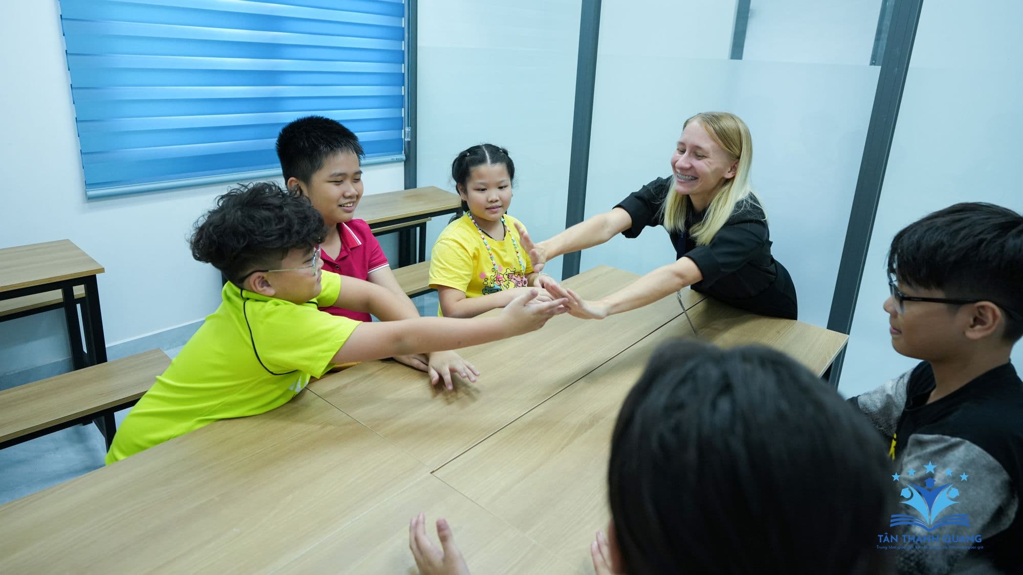 Tiếng Anh Cambridge & Giao tiếp - Ảnh 5